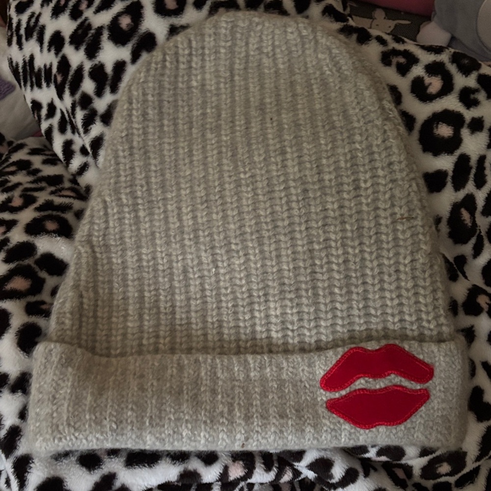 Lauren Moshi Gray Beanie with Red Lips